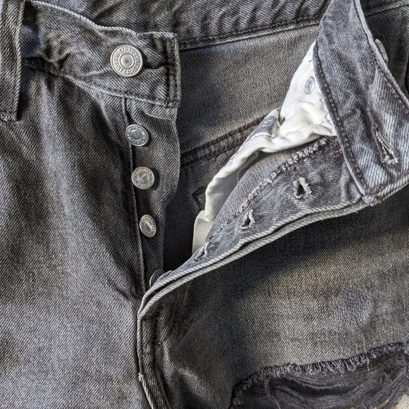 Levi's Premium Faded Black High Rise 501 Jean Cutoffs Shorts Size 25 Button Fly - Picture 6 of 13